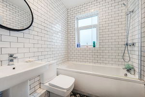 Photo 35- click for photo gallery